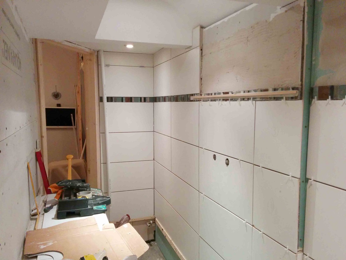 installation-of-shower-and-toilet